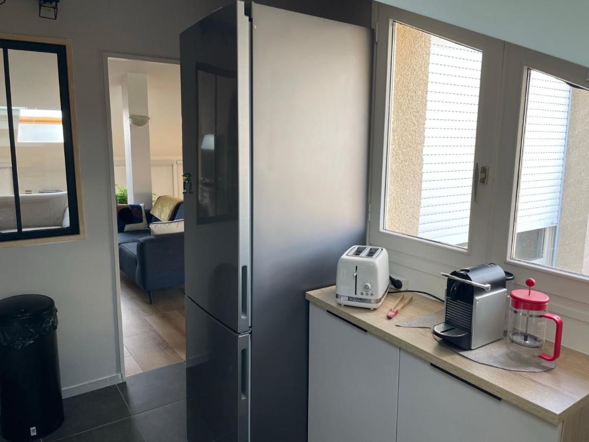 פואטייה Grand Appartement Hypercentre Avec Terrasse Et Parking מראה חיצוני תמונה